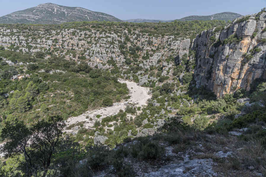 Castelló de la Plana - parque natural de la Valltorta-Gassulla 04